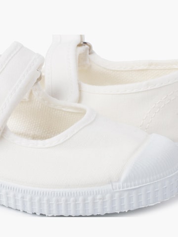 Pisamonas - Bailarina en blanco