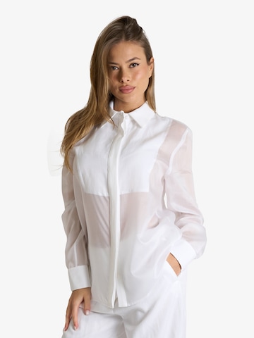 Jijil Blouse in White: front
