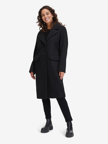 GIL BRET Between-Seasons Coat in Black: front