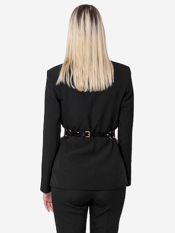 Haute Cuir Belt 'Clea' in Black