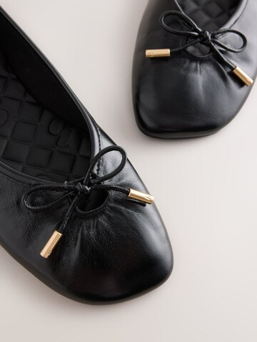 B by Ted Baker - Bailarina en negro
