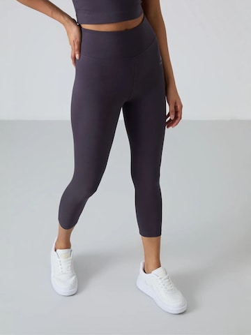 Tommy Life - Fato de jogging em cinzento