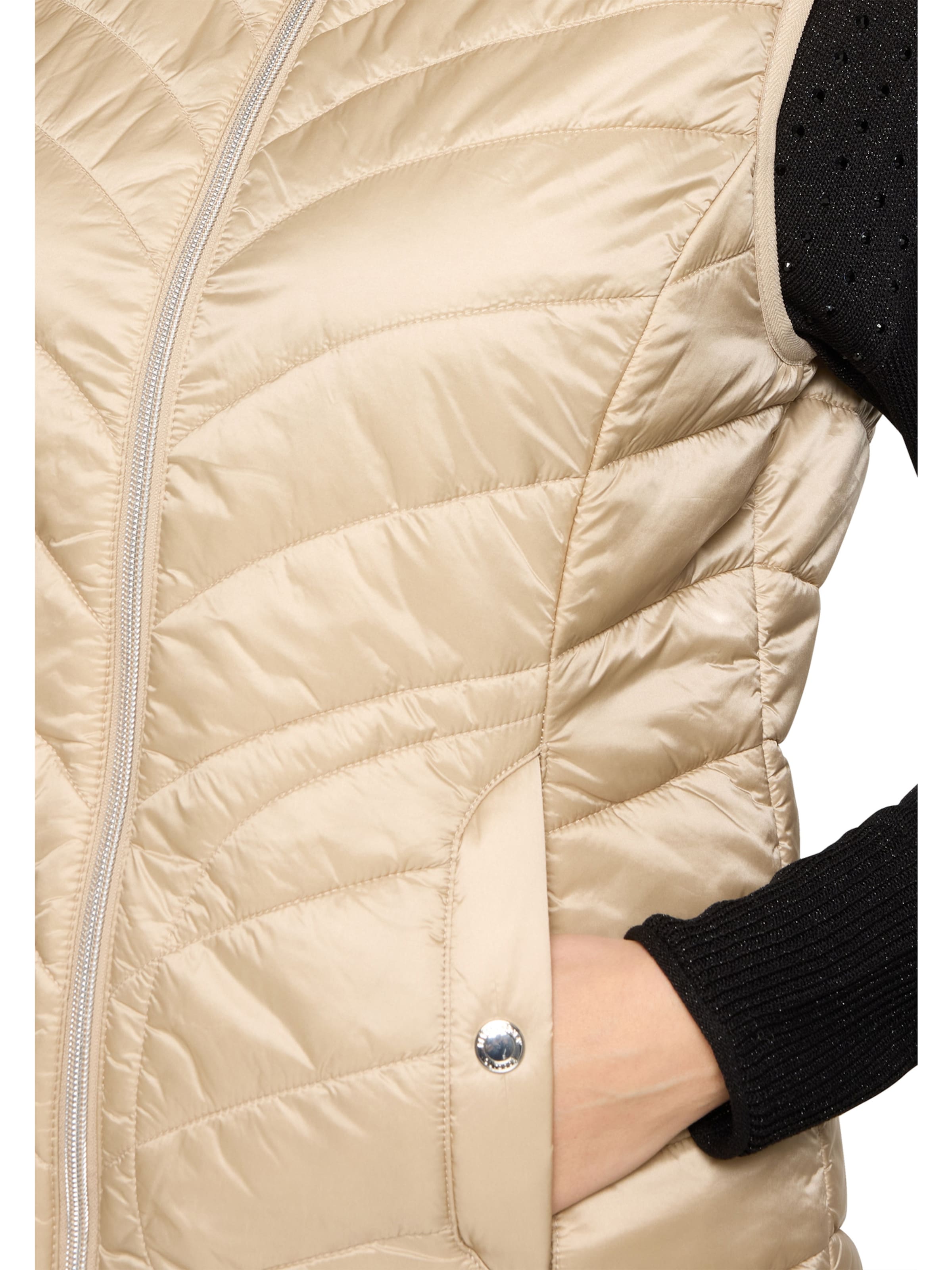 Betty Barclay Bodywarmer in Beige