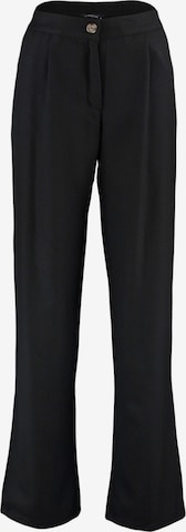 Trendyol Свободный крой Брюки со складками в Черный: спереди