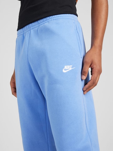 Nike Sportswear - Tapered Calças 'Club Fleece' em azul