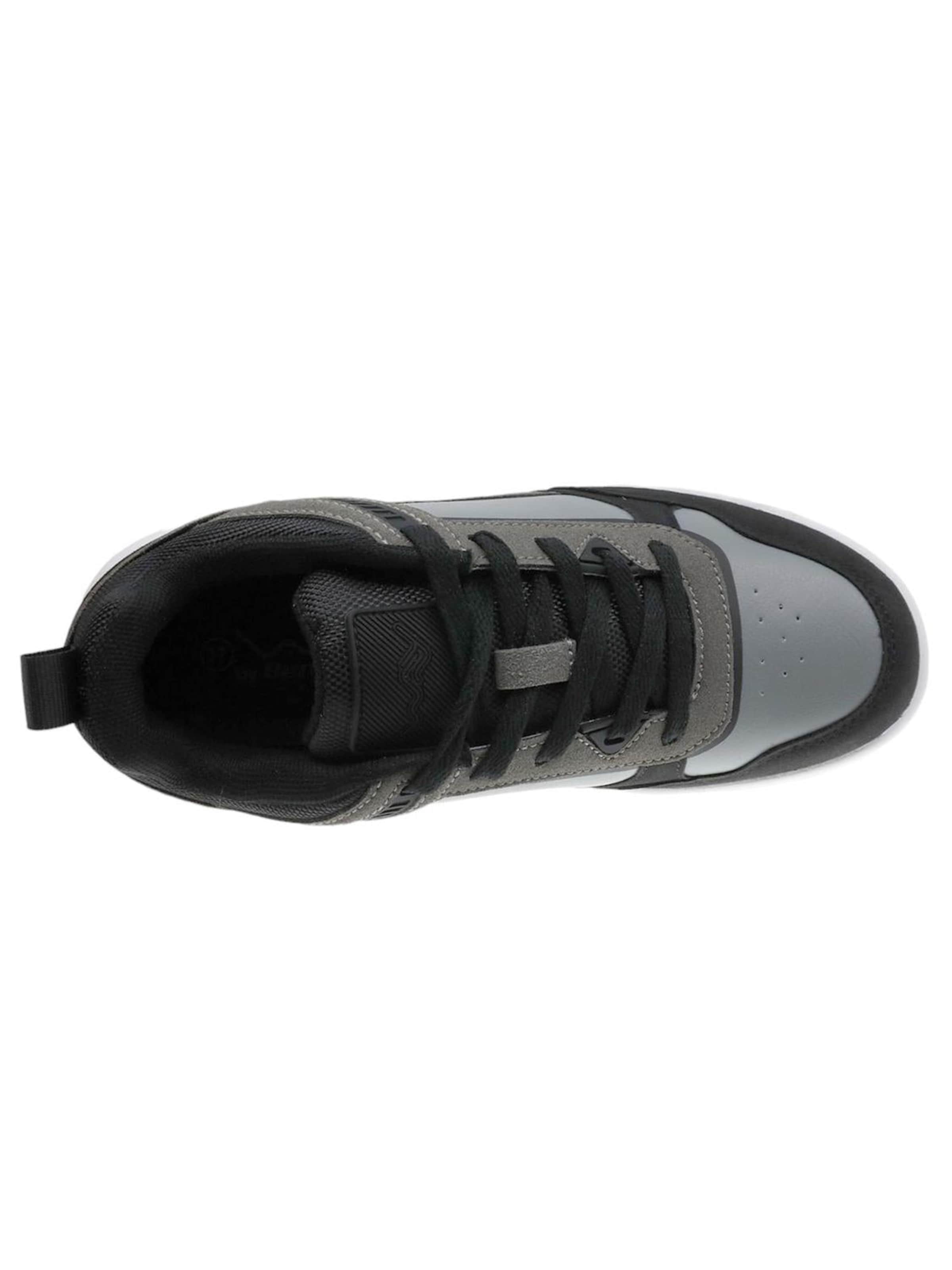 Beppi Sneakers in Black