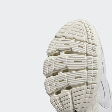 Sneaker low 'Astir' de la ADIDAS ORIGINALS pe alb