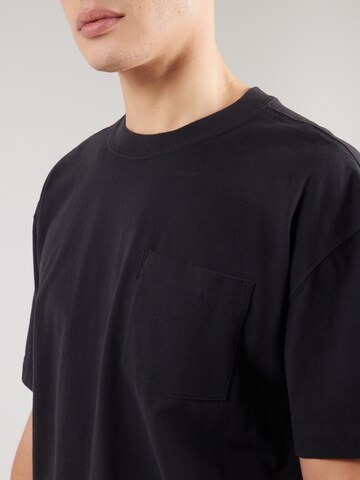 HOLLISTER Футболка в Черный