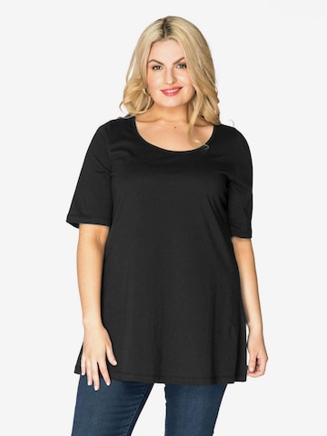 Yoek Top in Black: front