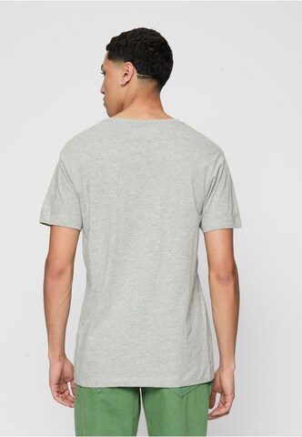 MT Men T-Shirt in Grau