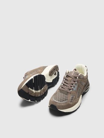 SELECTED Σνίκερ χαμηλό 'SLHRONAN' σε καφέ