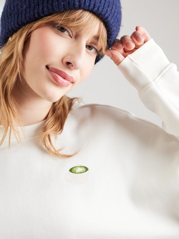 PIECES Sweatshirt 'PCFAST' in White