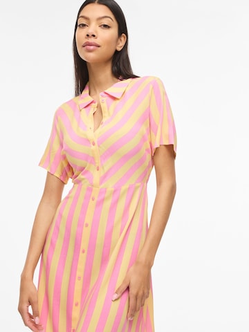 VILA - Vestido camisero 'VIAya Paya' en amarillo