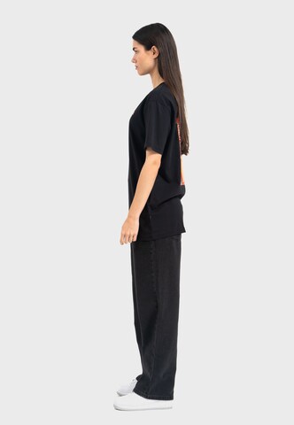 Oldskull Shirt 'Retro Pixel Lady' in Black