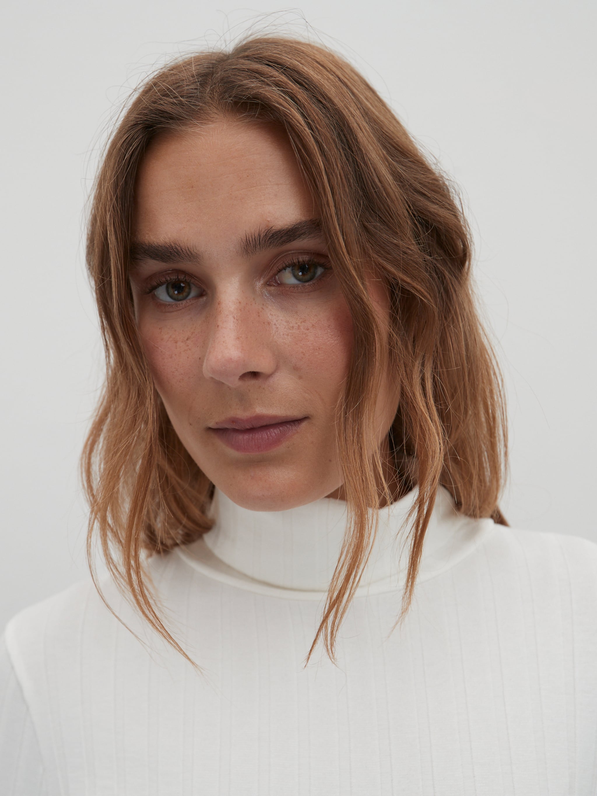 EDITED Produkte Bodyshirt 'Viola' weiß