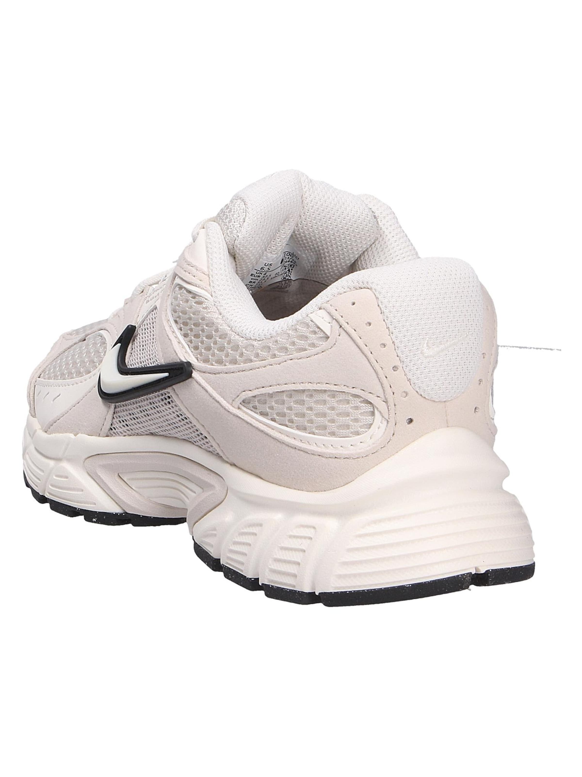 NIKE Sneakers 'V5 RNR' in Beige