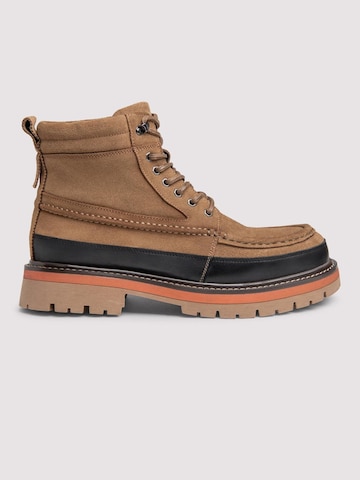 Botine de la Ombre pe bej