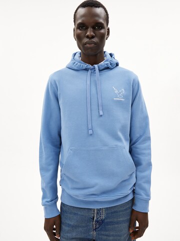 ARMEDANGELS Sweatshirt ' PAARLO NESTLING ' in Blue: front