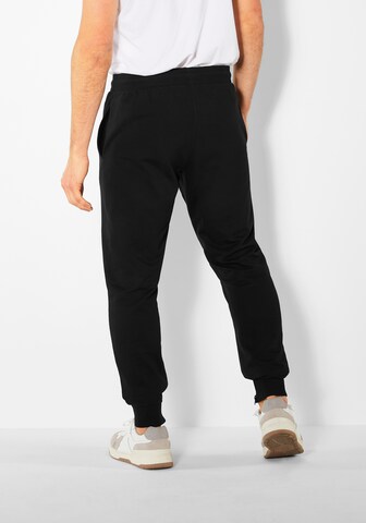 KangaROOS Tapered Pants in Black