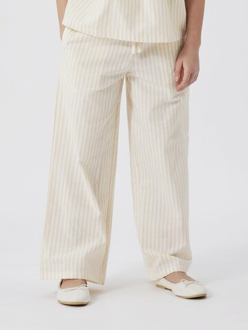 NAME IT - Pierna ancha Pantalón en amarillo: frente