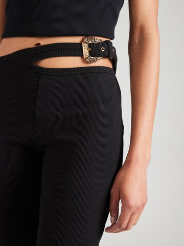 évasé Pantalon Versace Jeans Couture en noir