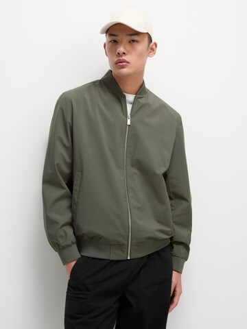 Marks & Spencer Tussenjas in Groen: voorkant