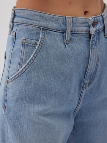 Mavi Tapered Jeans  'Laura' in Blau