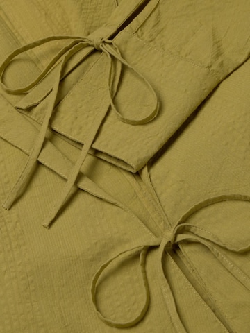 Thinking MU Blouse 'Lenie' in Groen: voorkant