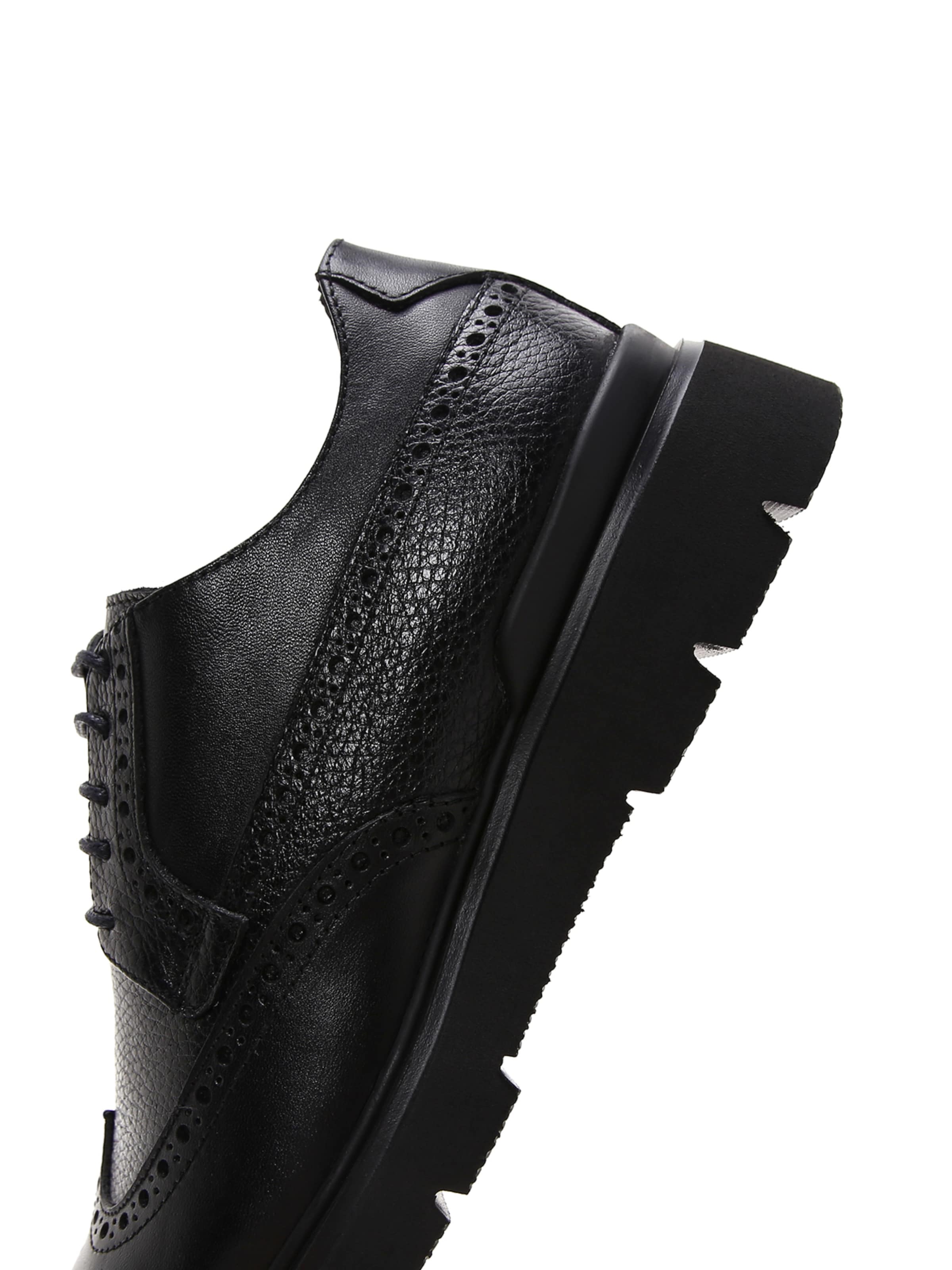 Scarpa stringata di Derimod in nero