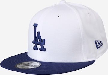 NEW ERA Cap in White: front