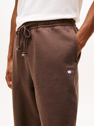 Tommy Jeans - Tapered Calças em castanho
