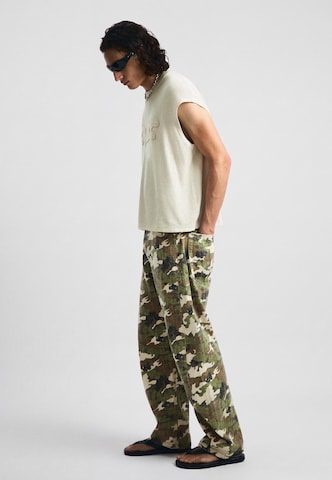 Bershka Loosefit Jeans in Groen