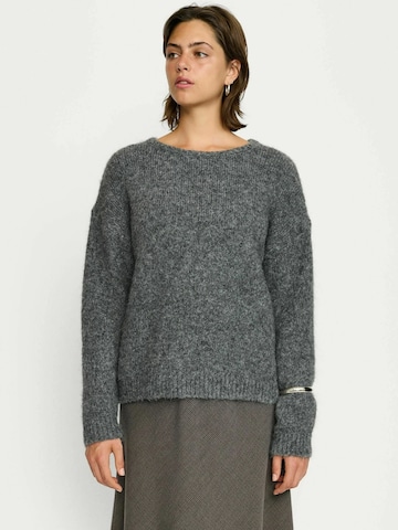 Soft Rebels Neulepaita 'SRCamilla' värissä harmaa: etupuoli