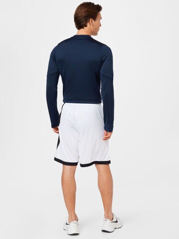 NIKE Wide Leg Sportshorts in Weiß