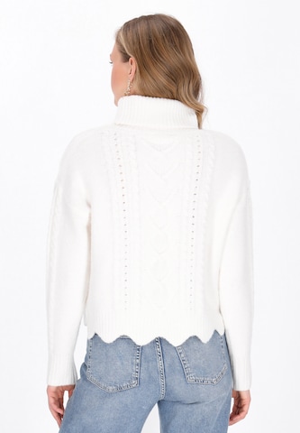 MYMO - Pullover em branco
