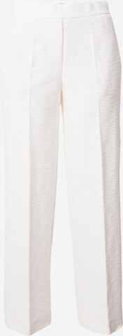 GERRY WEBER Regular Pleated Pants in White: front