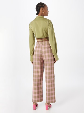 Wide Leg Pantalon à pince Nasty Gal en vert