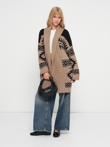 Noisy may Knit cardigan 'NMLEISE' in Brown
