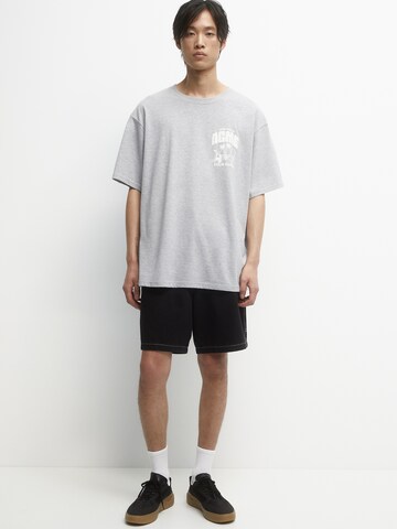 Pull&Bear T-Shirt in Grau