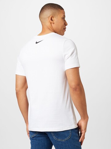 Tricou de la Nike Sportswear pe alb