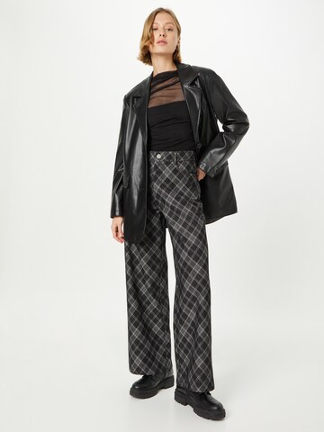 NEON & NYLON Wide leg Pants in Black