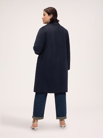 Fiorella Rubino Between-seasons coat in Blue