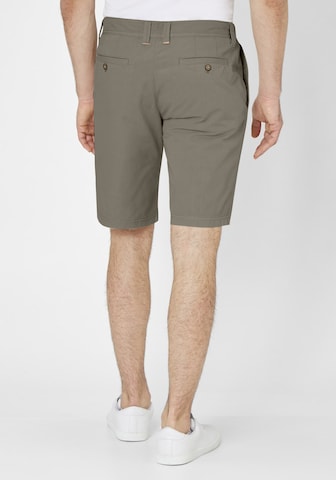 REDPOINT Regular Shorts in Grün