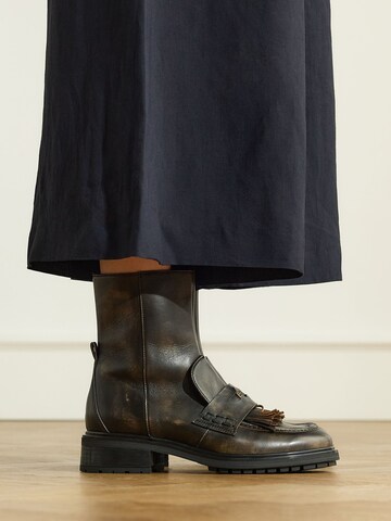 MANFIELD Stiefelette in Braun: Vorderseite