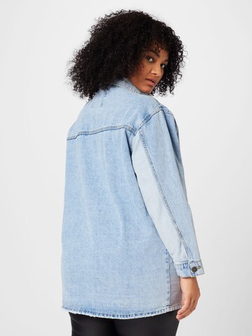 ONLY Carmakoma Prehodna jakna 'ROSA' | modra barva