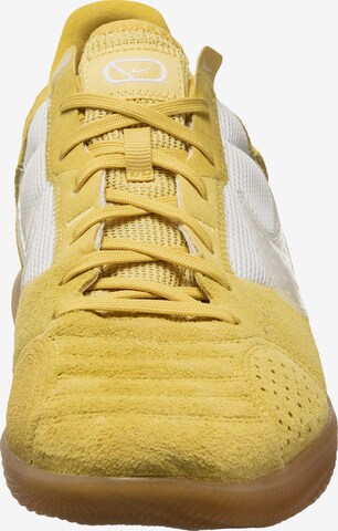 Chaussure de foot 'Streetgato' NIKE en jaune