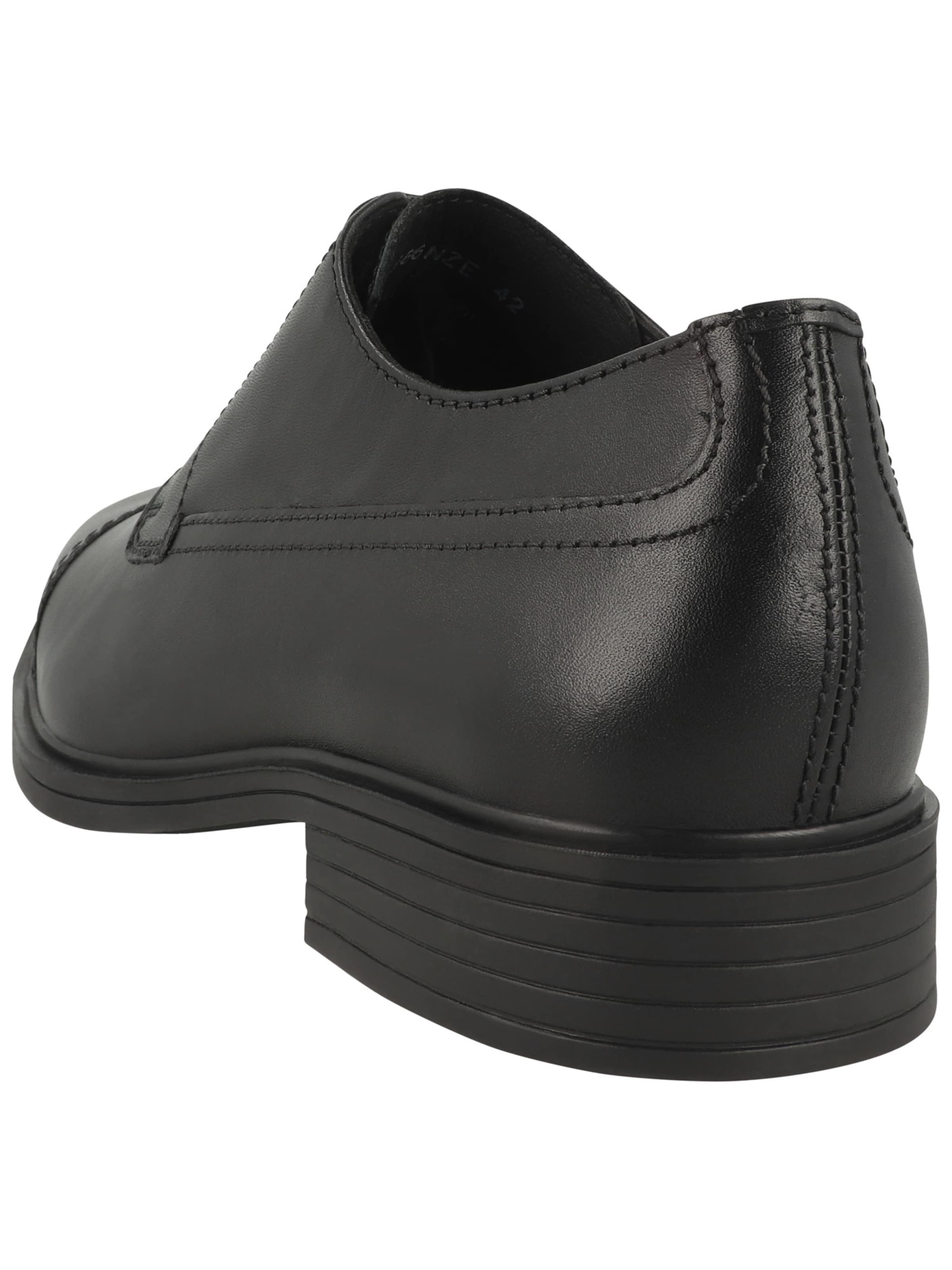 Chaussure à lacets 'Thorian' GEOX en noir