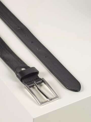 Howard London Belt 'Leather Belt Henry Black' in Black