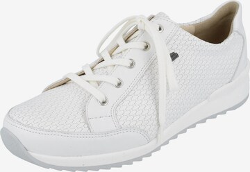 Finn Comfort Athletic Lace-Up Shoes in White: front