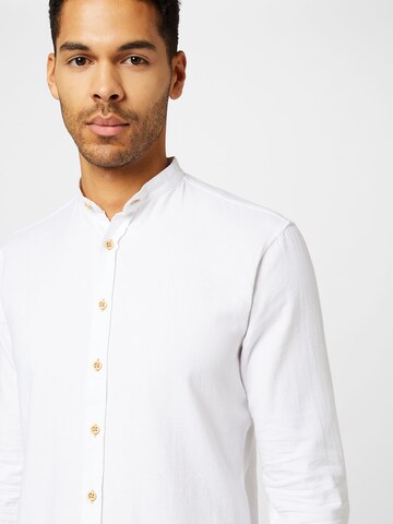 Coupe regular Chemise 'Dean Diego' Kronstadt en blanc